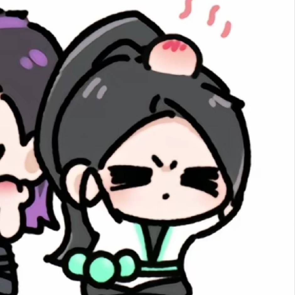 项目团队成员头像,年轻男性,穿白色衬衫,短发,正面微笑,明亮自然光,简约背景